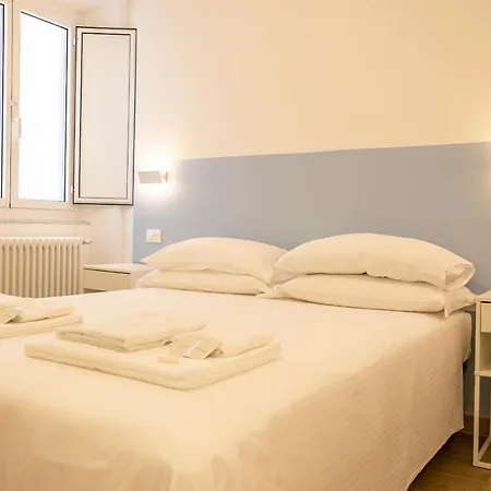 Noliday Riviera Sea View Luxury Apartment Exterior foto