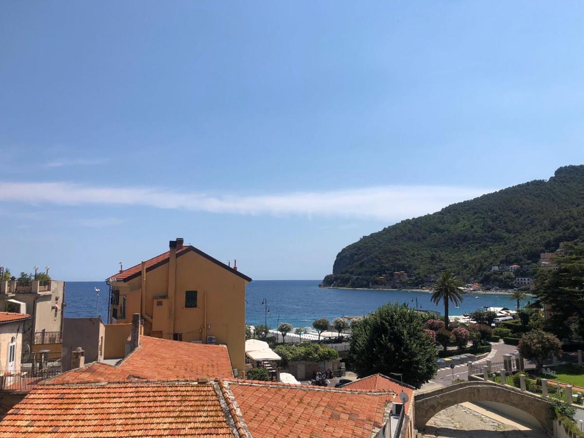 Noliday Riviera Sea View Luxury Apartment