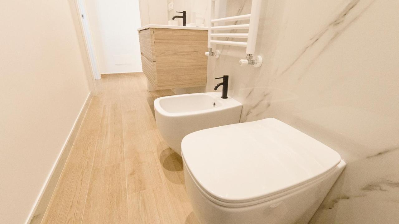 Noliday Riviera Sea View Luxury Apartment